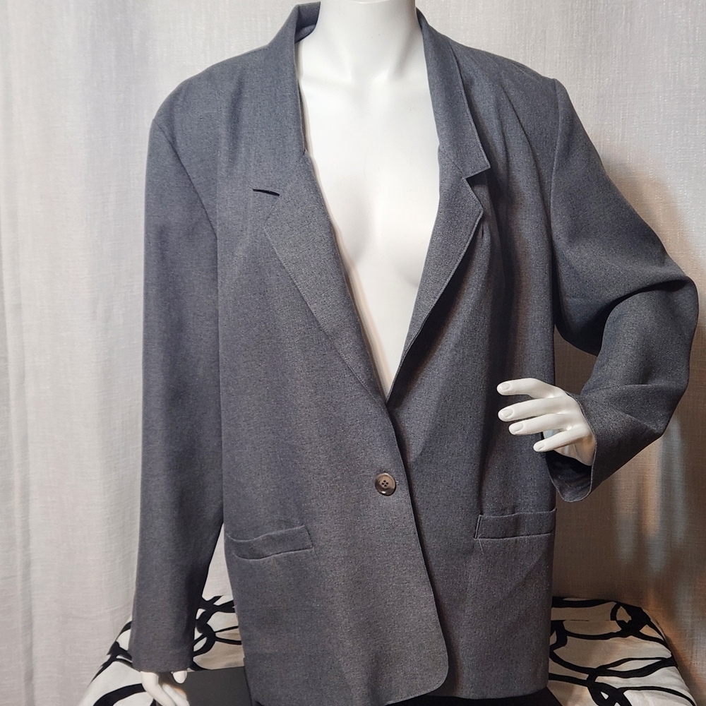 Neutral Gray Blazer Solid Gray 1 Button Style Size 20 Front Pockets Oversized